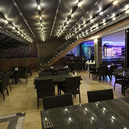 Отель Comet De Luxe