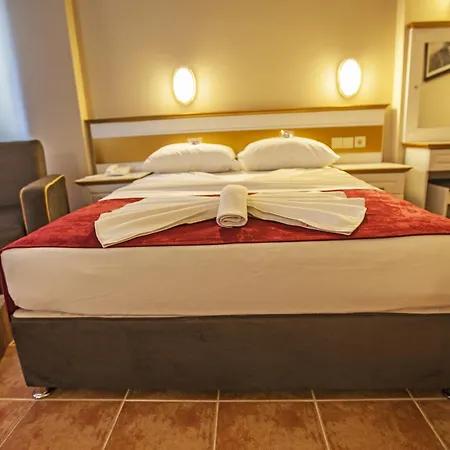 Comet De Luxe 4* Мармарис