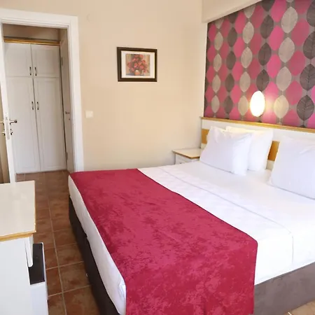 Comet De Luxe 4* Мармарис